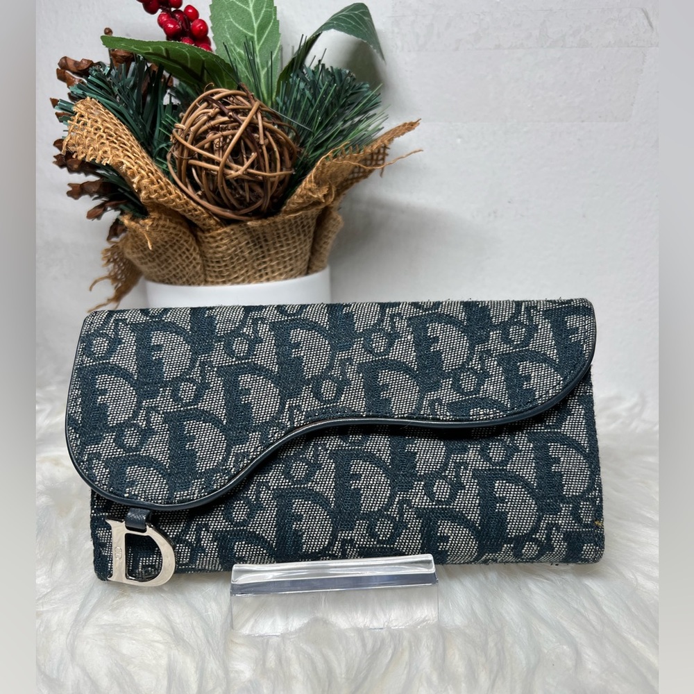 SOLD❗️Christian Dior Saddle trotter monogram trifold wallet with removable chain
